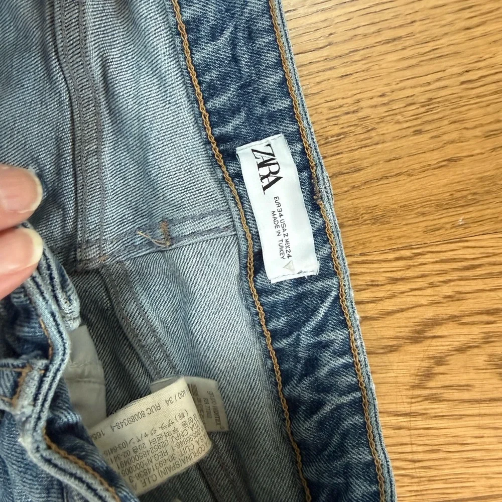 Zara Blue Distressed Boyfriend Jeans - Picture 3 of 5